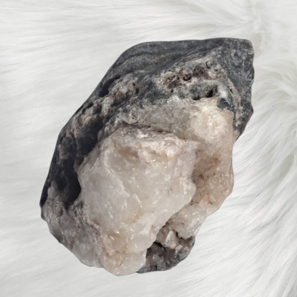 .Natural Stone Black Smokey Quartz and White Quartz